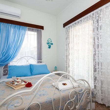 Stratos Seaside corner apartment Rethymno Exterior foto