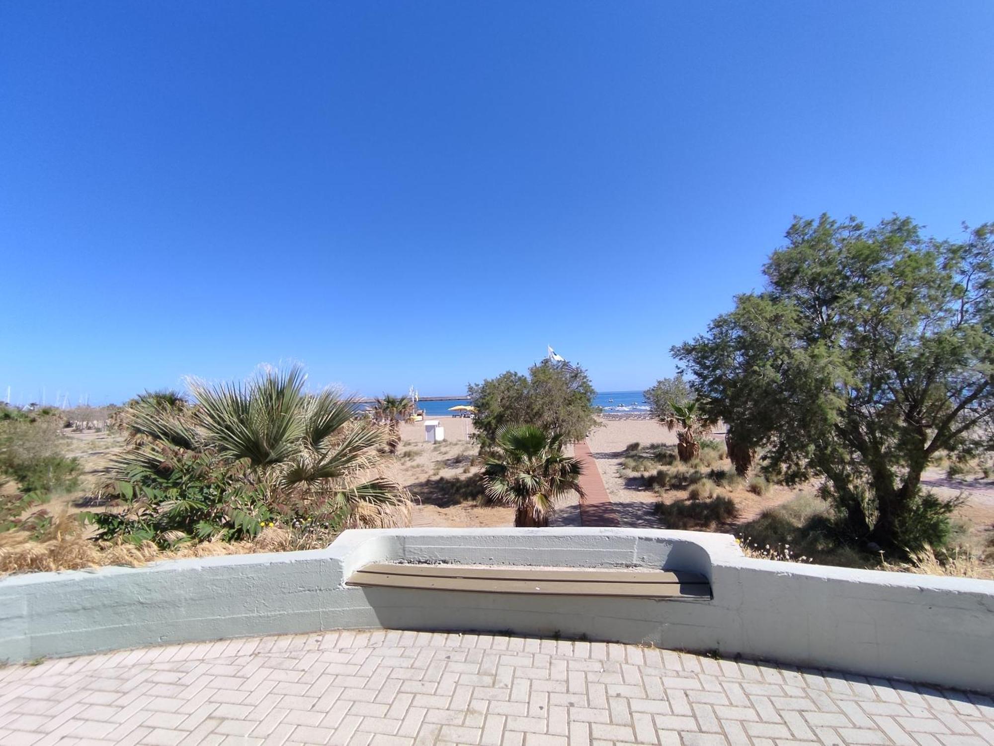 Stratos Seaside corner apartment Rethymno Exterior foto